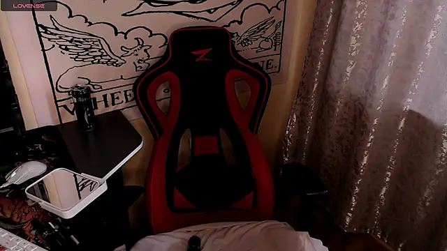 KrisNeal online show from 04-28-26, 09:25