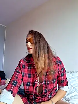 Snapshot of ChouqxxxCoreleone chatting on 10-14-25, 08:59 ChouqxxxCoreleone online show from 10-14-25, 08:59