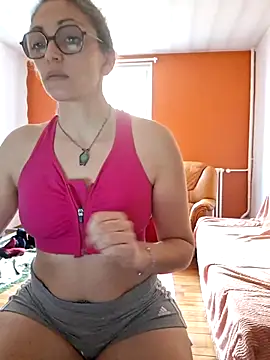 Snapshot of ChouqxxxCoreleone chatting on 02-02-26, 10:03 ChouqxxxCoreleone online show from 02-02-26, 10:03