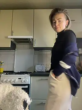 MartaLuna  online show from 02-04-26, 02:12