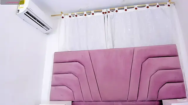 miajhonsonx online show from 03-02-26, 02:13