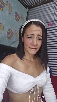 Lhia  online show from 11-22-25, 09:03