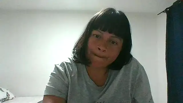 adri89-g online show from 03-01-26, 03:41