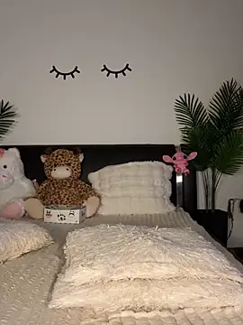 Snapshot of Andrestarr chatting on 02-12-25, 06:40 Andrestarr online show from 02-12-25, 06:40