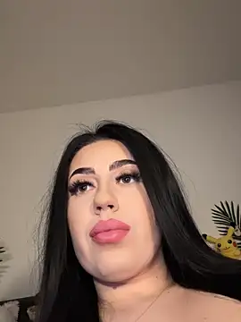 Snapshot of Andrestarr chatting on 02-19-25, 04:44 Andrestarr online show from 02-19-25, 04:44