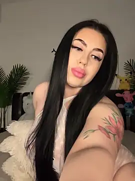 Snapshot of Andrestarr chatting on 02-28-25, 08:50 Andrestarr online show from 02-28-25, 08:50