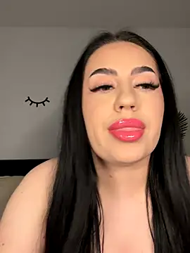 Snapshot of Andrestarr chatting on 11-05-25, 04:23 Andrestarr online show from 11-05-25, 04:23