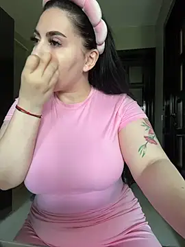 Snapshot of Andrestarr chatting on 06-24-26, 03:00 Andrestarr online show from 06-24-26, 03:00