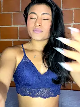 Snapshot of Michelle_Narvaez chatting on 09-26-25, 06:34 Michelle Narvaez online show from 09-26-25, 06:34