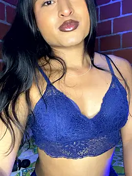 Snapshot of Michelle_Narvaez chatting on 06-18-26, 01:28 Michelle Narvaez online show from 06-18-26, 01:28