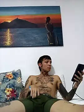 LaParKa31 online show from 10-25-25, 01:35