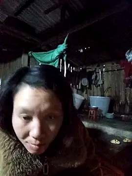 bonnie-00 online show from 12-14-25, 11:20