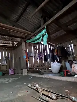 bonnie-00 online show from 04-05-26, 10:51