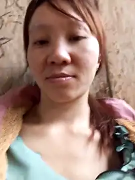 Snapshot of bonnie-00 chatting on 04-19-26, 02:11 bonnie-00 online show from 04-19-26, 02:11