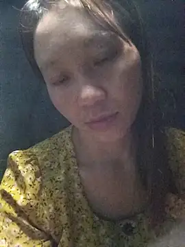 Snapshot of bonnie-00 chatting on 04-19-26, 03:11 bonnie-00 online show from 04-19-26, 03:11