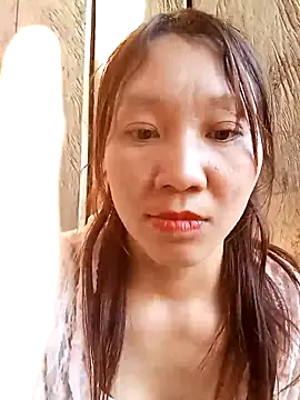 Snapshot of bonnie-00 chatting on 05-13-26, 10:56 bonnie-00 online show from 05-13-26, 10:56