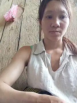 Snapshot of bonnie-00 chatting on 06-15-26, 03:20 bonnie-00 online show from 06-15-26, 03:20
