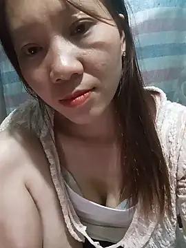 Snapshot of bonnie-00 chatting on 06-16-26, 04:20 bonnie-00 online show from 06-16-26, 04:20