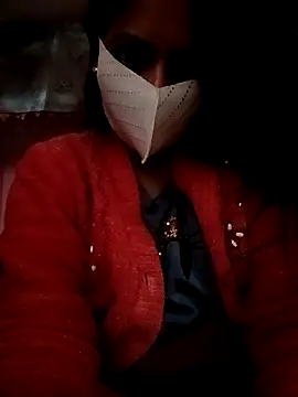 riyahot-3 online show from 12-18-25, 05:57