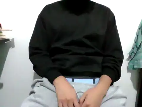 Snapshot of ShunningMore chatting on 11-10-25, 08:19 ShunningMore online show from 11-10-25, 08:19