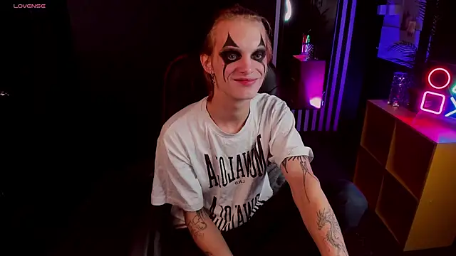 ArchiehalI online show from 10-16-25, 09:27