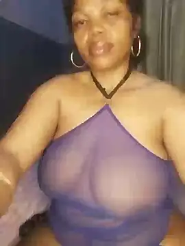 Snapshot of boujee01 chatting on 10-06-25, 12:52 boujee01 online show from 10-06-25, 12:52