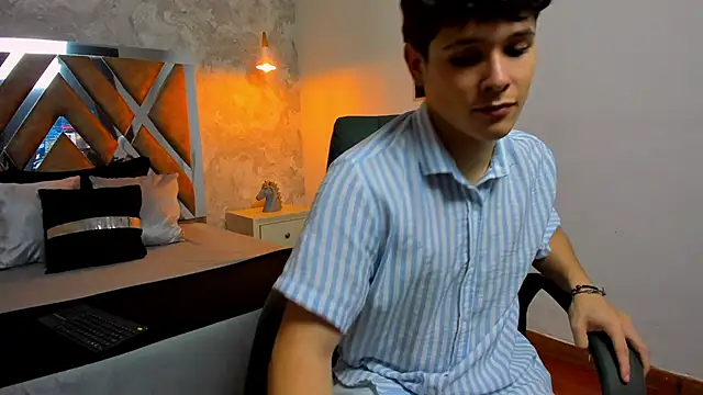 Snapshot of kraven_lust chatting on 01-18-26, 03:10 kraven lust online show from 01-18-26, 03:10