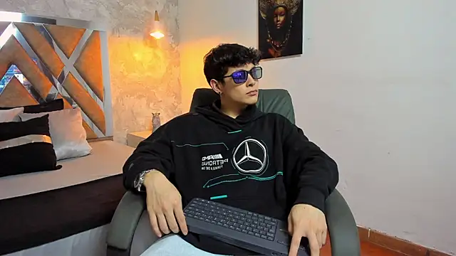 Snapshot of kraven_lust chatting on 02-07-26, 03:10 kraven lust online show from 02-07-26, 03:10