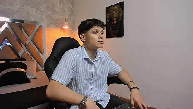 Snapshot of kraven_lust chatting on 02-10-26, 03:10 kraven lust online show from 02-10-26, 03:10