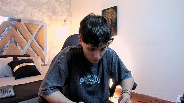 Snapshot of kraven_lust chatting on 02-18-26, 03:02 kraven lust online show from 02-18-26, 03:02