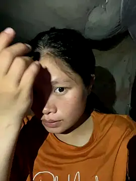 Snapshot of Van_xx chatting on 09-15-25, 01:11 Van xx online show from 09-15-25, 01:11