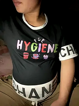 Snapshot of Van_xx chatting on 09-30-25, 02:05 Van xx online show from 09-30-25, 02:05