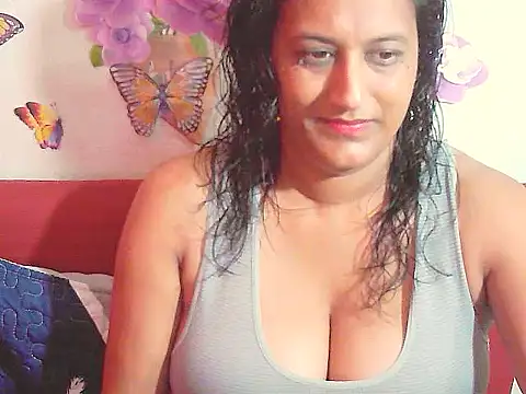 Snapshot of Indiansexyboobs18 chatting on 09-23-25, 08:50 Indiansexyboobs18 online show from 09-23-25, 08:50