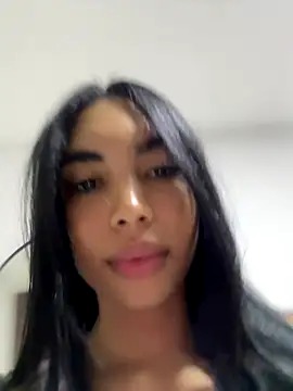 karolaalcendra online show from 10-12-25, 01:26