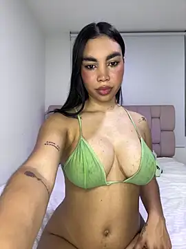 Snapshot of karolaalcendra chatting on 04-12-26, 03:22 karolaalcendra online show from 04-12-26, 03:22
