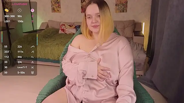 Aki nohana online show from 11-09-25, 12:47