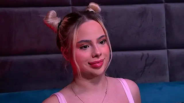 YssabelFox online show from 12-04-25, 02:15