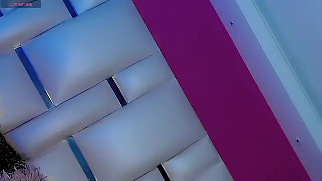 Snapshot of JessiscaWalker chatting on 02-09-26, 08:35 JessiscaWalker online show from 02-09-26, 08:35