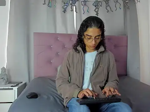 EthanBlackwoodd online show from 11-19-25, 07:36