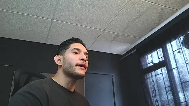 Snapshot of RichardMilleer chatting on 07-20-26, 05:04 RichardMilleer online show from 07-20-26, 05:04