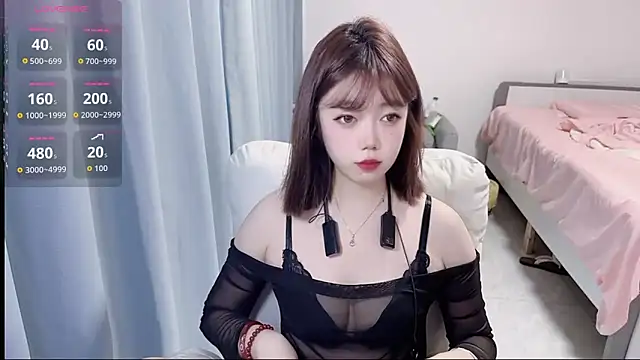 Lucky Cici online show from 10-06-25, 01:14