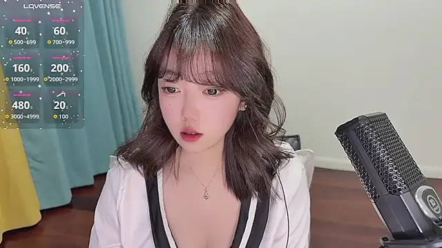 Lucky Cici online show from 12-14-25, 06:34