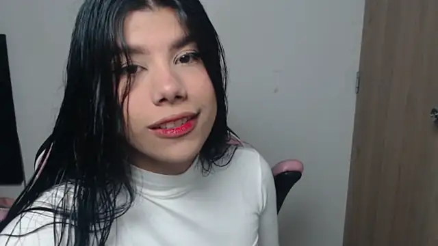 Snapshot of MayaScott11 chatting on 05-16-26, 09:17 MayaScott11 online show from 05-16-26, 09:17