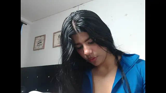 Snapshot of MayaScott11 chatting on 05-22-26, 09:31 MayaScott11 online show from 05-22-26, 09:31