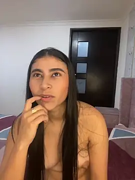 Snapshot of Isabella_Montoya chatting on 10-04-25, 03:54 Isabella Montoya online show from 10-04-25, 03:54