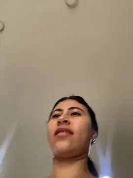 Snapshot of Isabella_Montoya chatting on 10-15-25, 01:44 Isabella Montoya online show from 10-15-25, 01:44