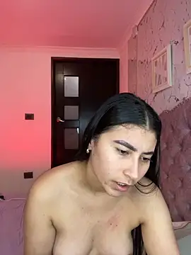 Snapshot of Isabella_Montoya chatting on 10-19-25, 04:07 Isabella Montoya online show from 10-19-25, 04:07