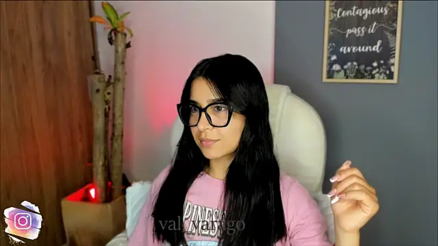 val varago online show from 11-03-25, 02:24