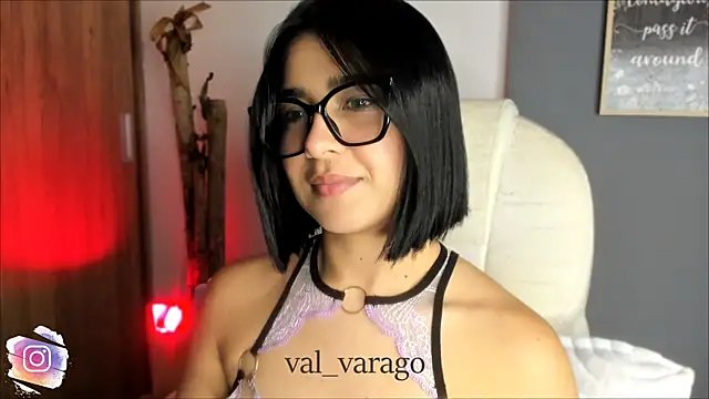 Snapshot of val_varago chatting on 05-04-26, 01:01 val varago online show from 05-04-26, 01:01