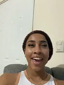 Snapshot of flore-cita chatting on 09-28-25, 10:37 flore-cita online show from 09-28-25, 10:37